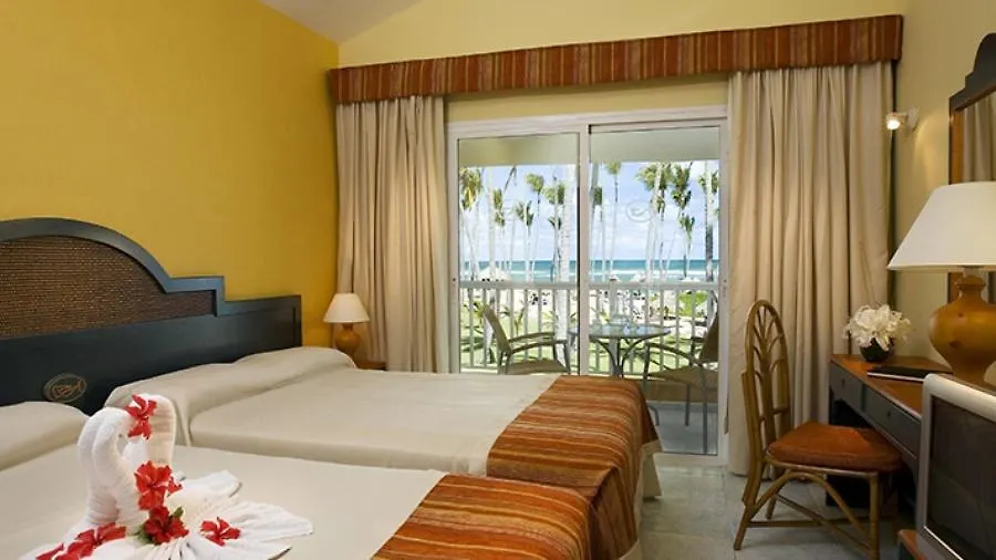 Hotel Sirenis Tropical Suites Casino And Aguagames Punta Cana